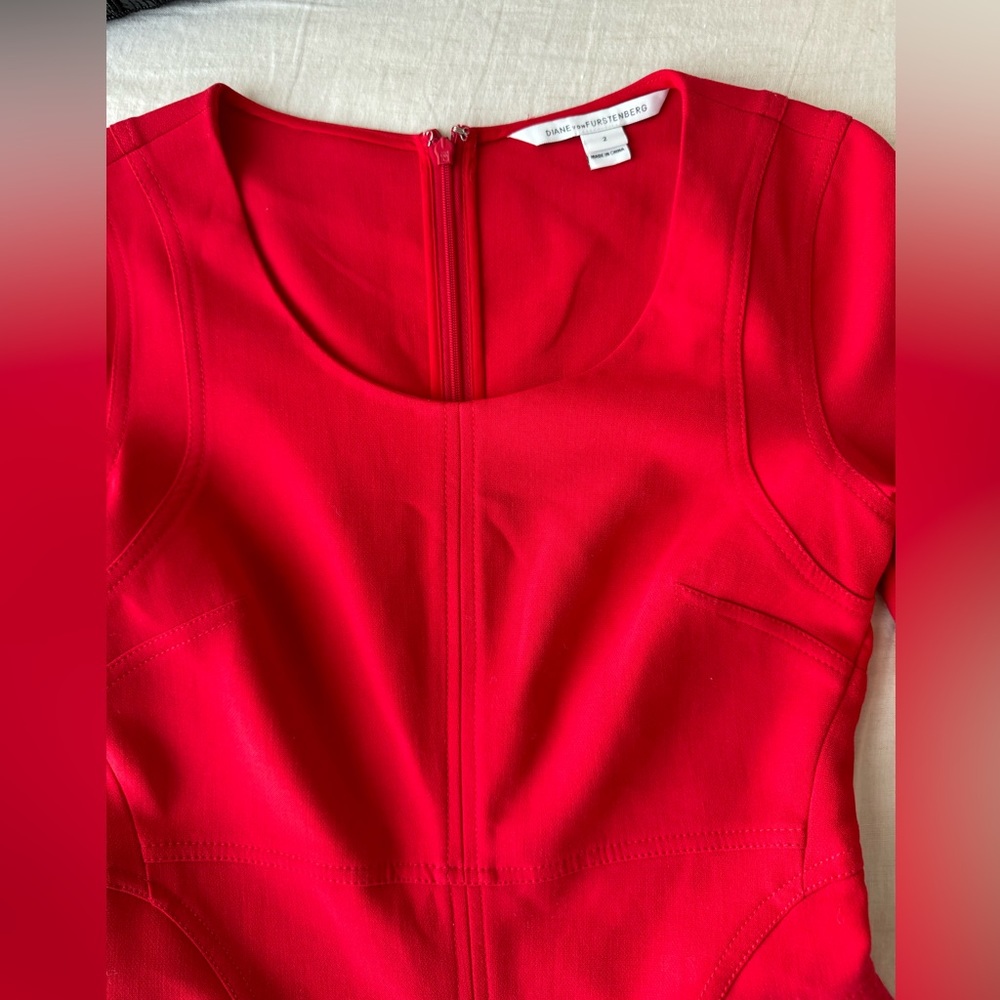 NWOT- Diane von furstenberg red dress in Size 2, Originally $378